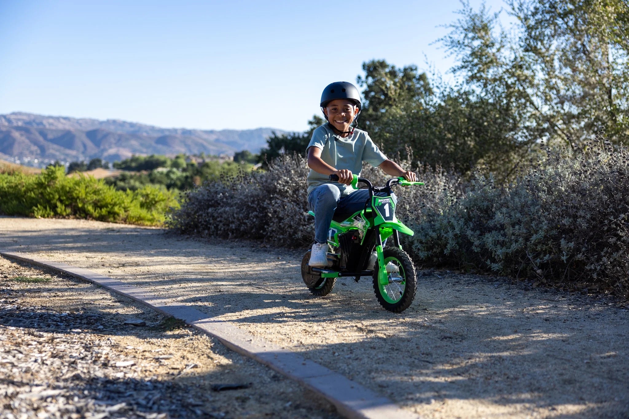 12V Electric Dirt Bike, Kids Battery Powered Ride On, Ages 5 Years and Up, Green
