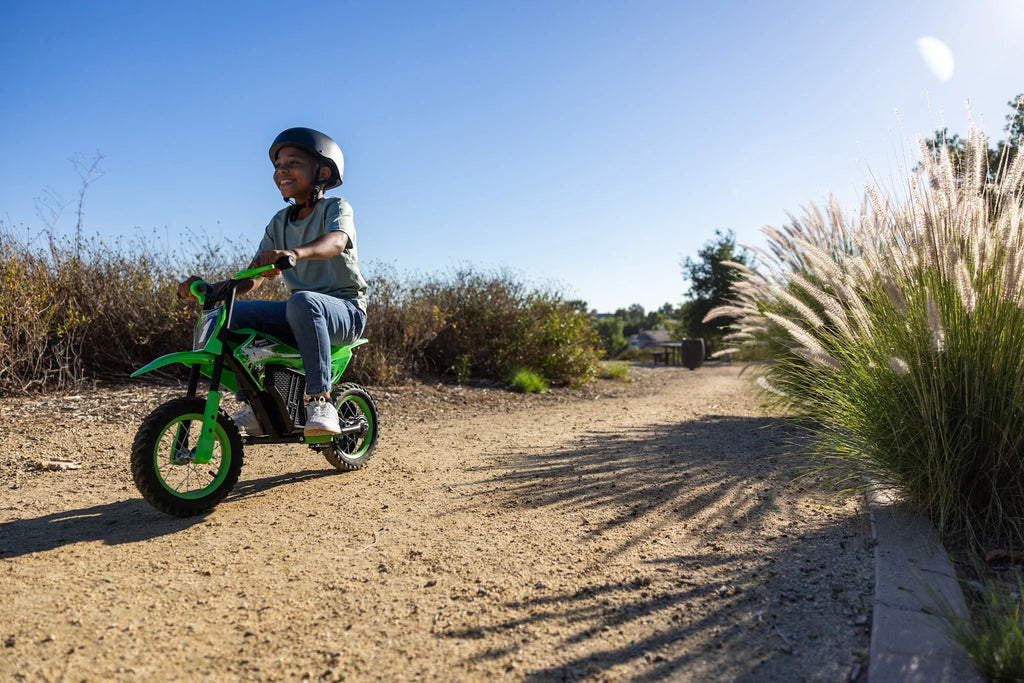 12V Electric Dirt Bike, Kids Battery Powered Ride On, Ages 5 Years and Up, Green